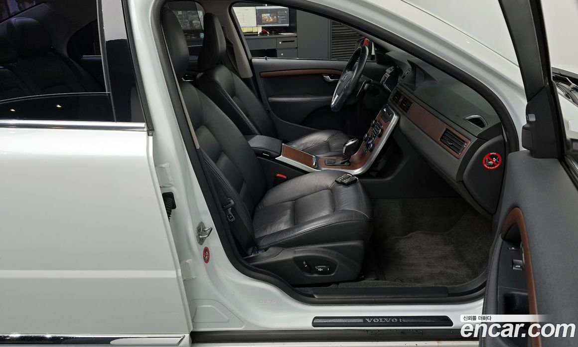 Volvo S80 фото 10