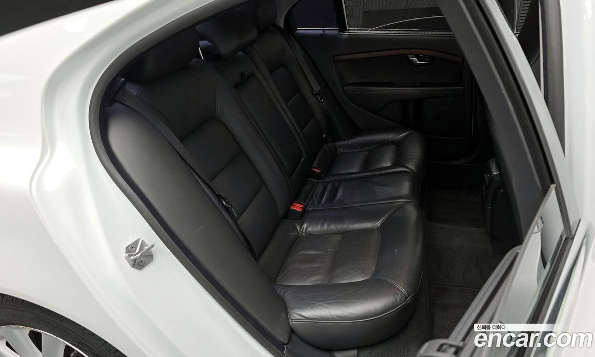 Volvo S80 фото 11