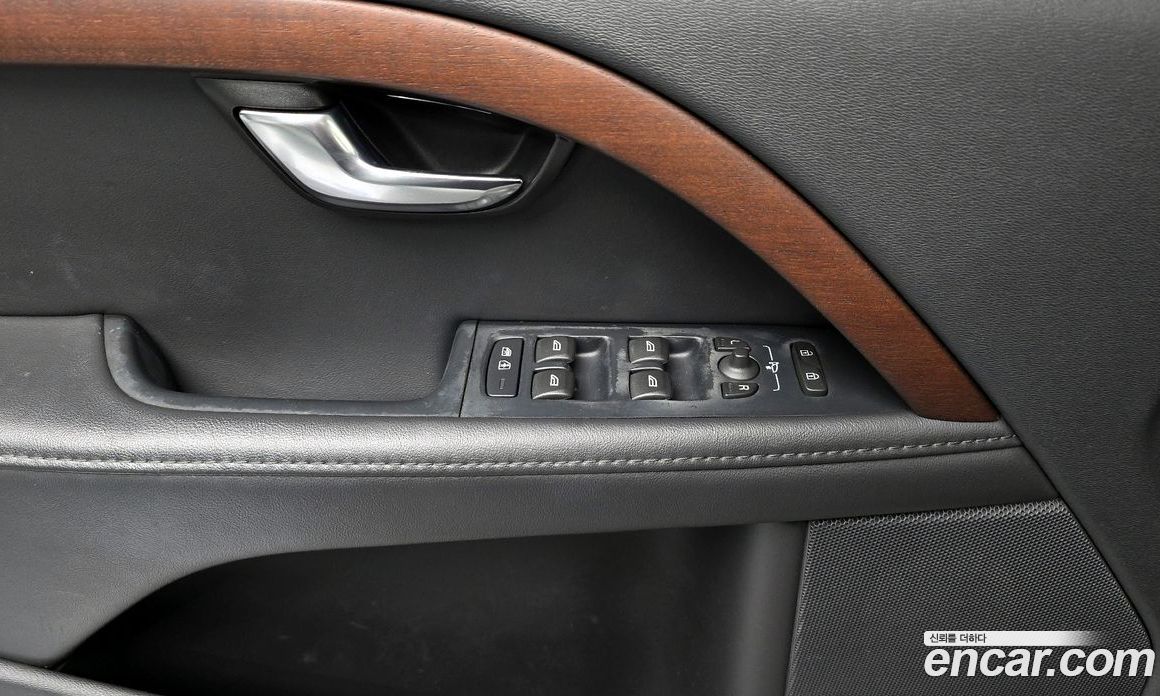 Volvo S80 фото 17