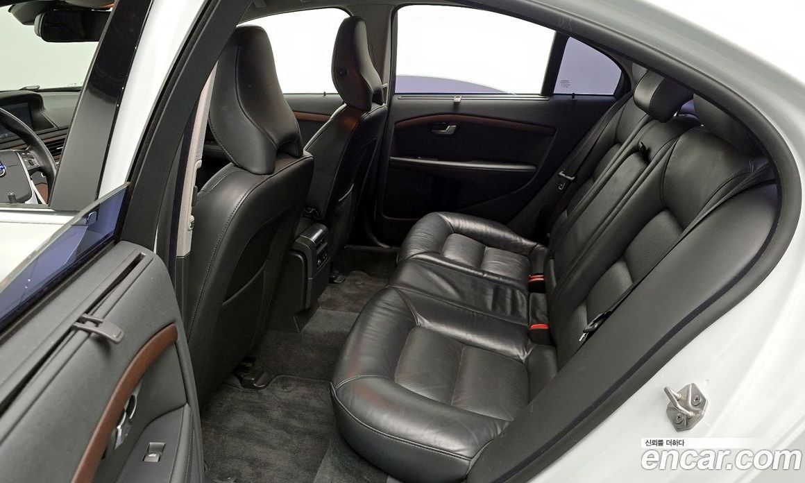 Volvo S80 фото 26