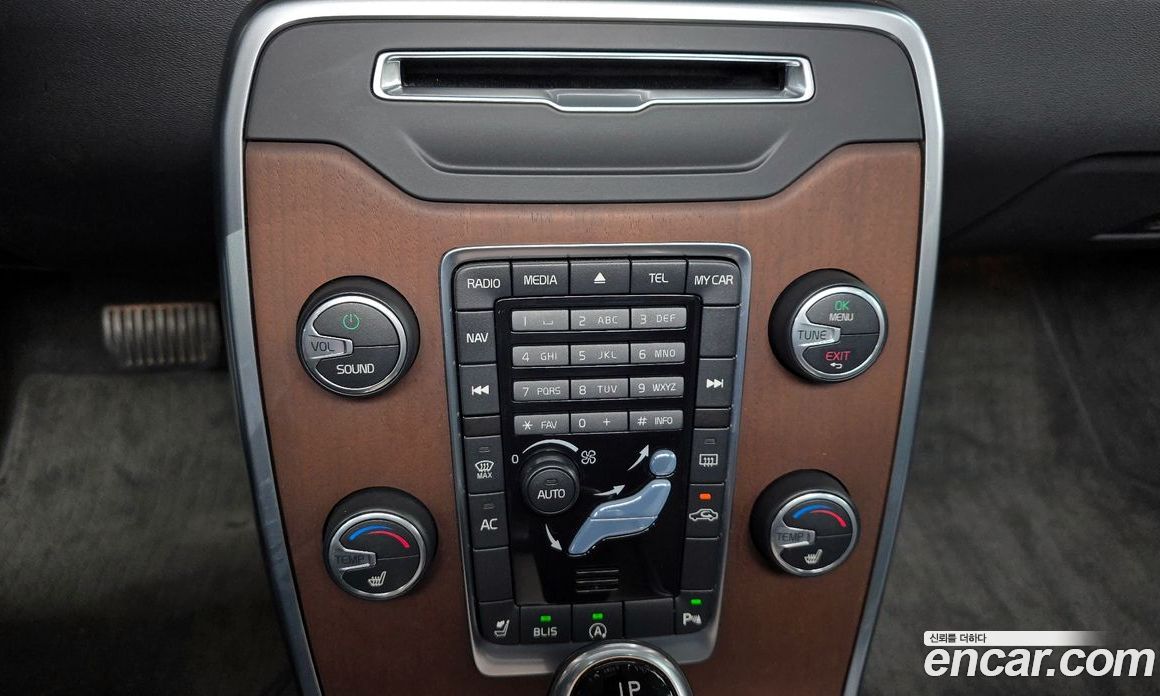 Volvo S80 фото 31