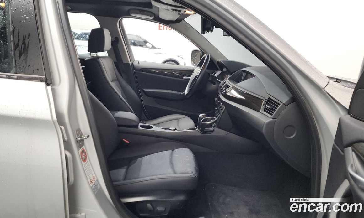 BMW X1 (E84) фото 11