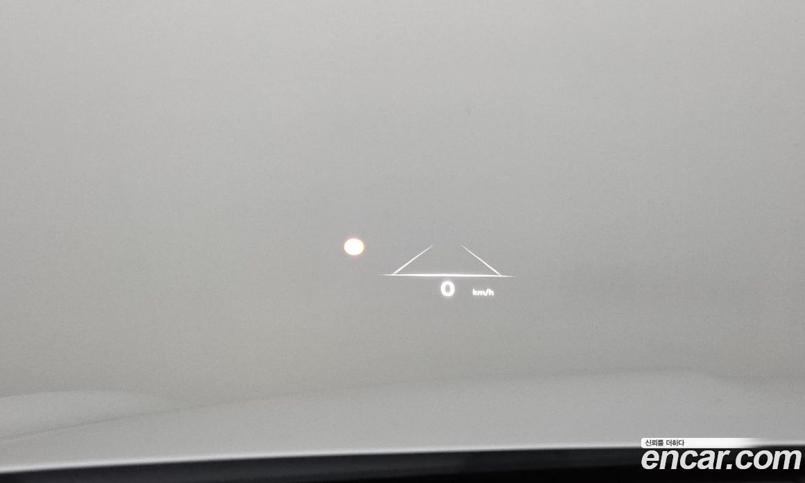 Genesis GV70 фото 15