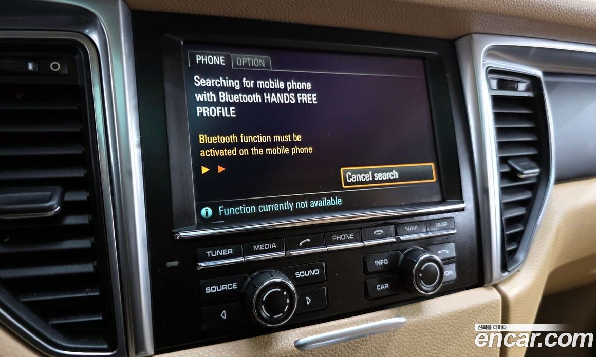 Porsche Macan фото 17
