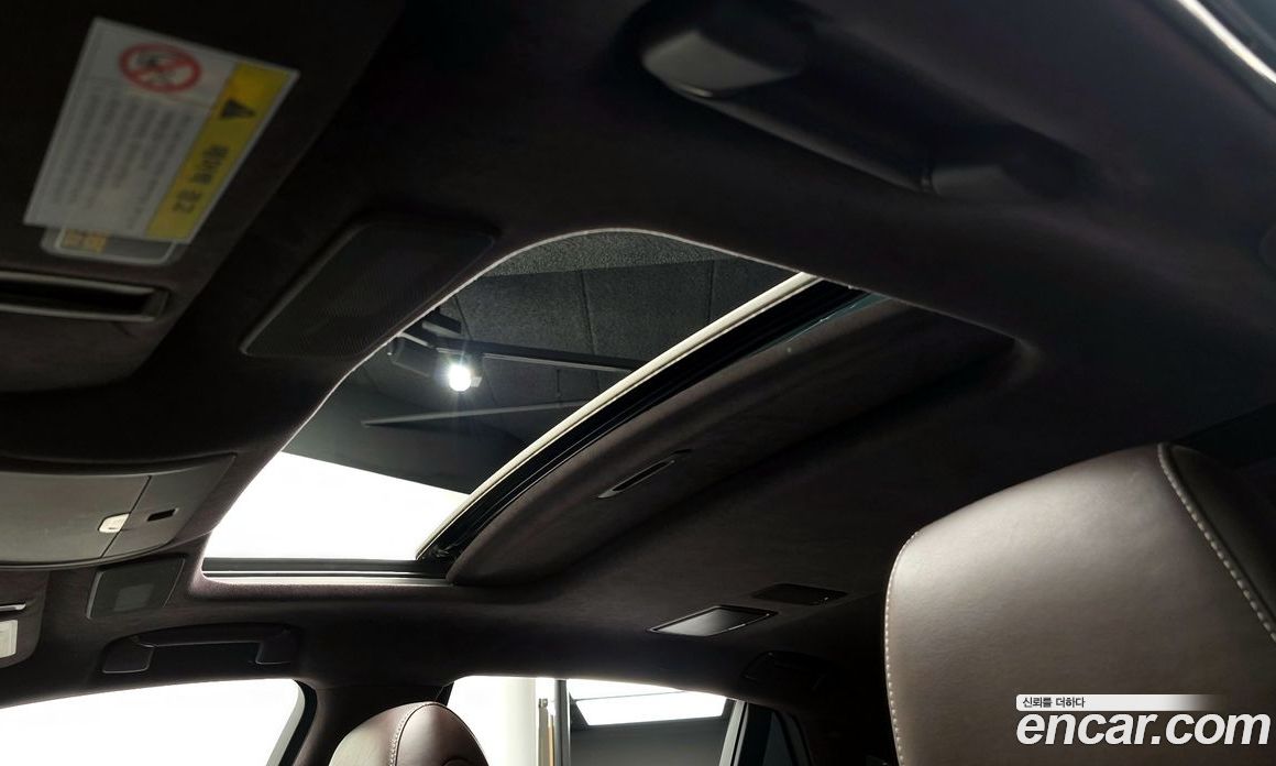 Lexus LS500h 5th Gen фото 19