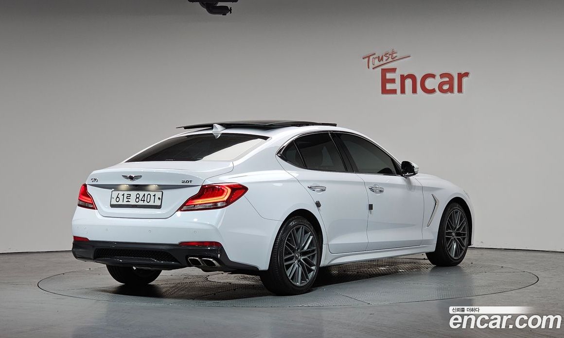 Genesis G70
