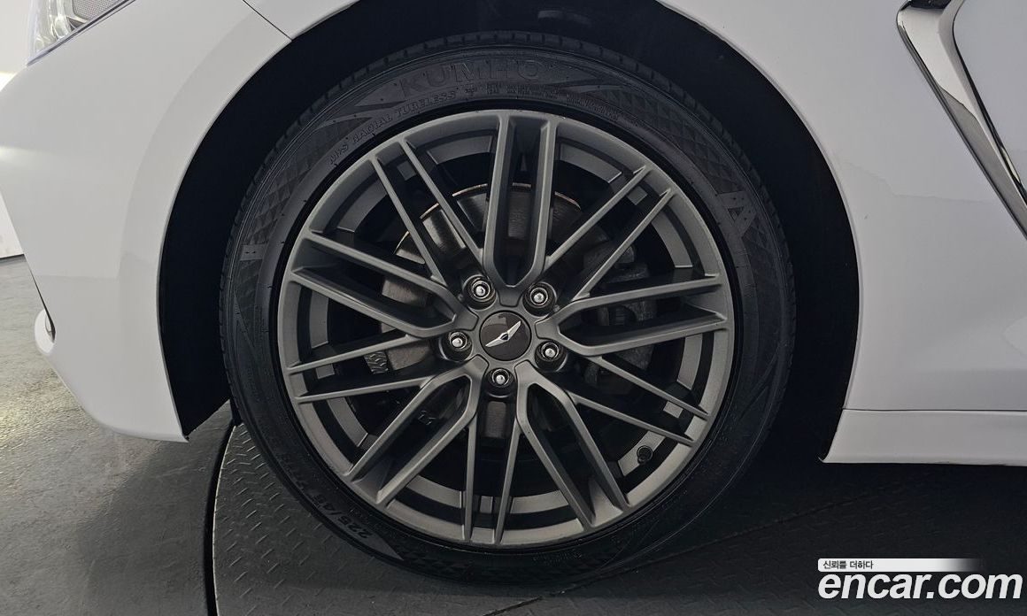 Genesis G70 фото 4