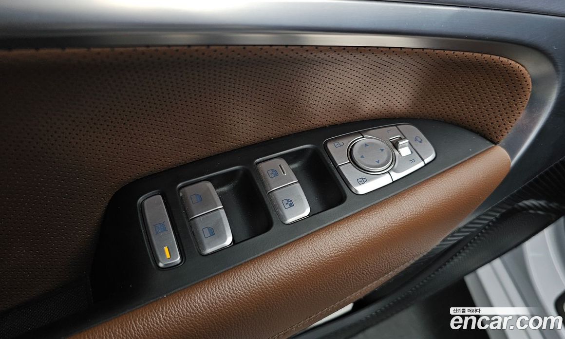 Genesis G70 фото 16