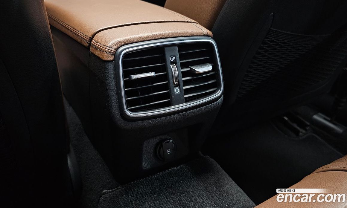 Genesis G70 фото 32