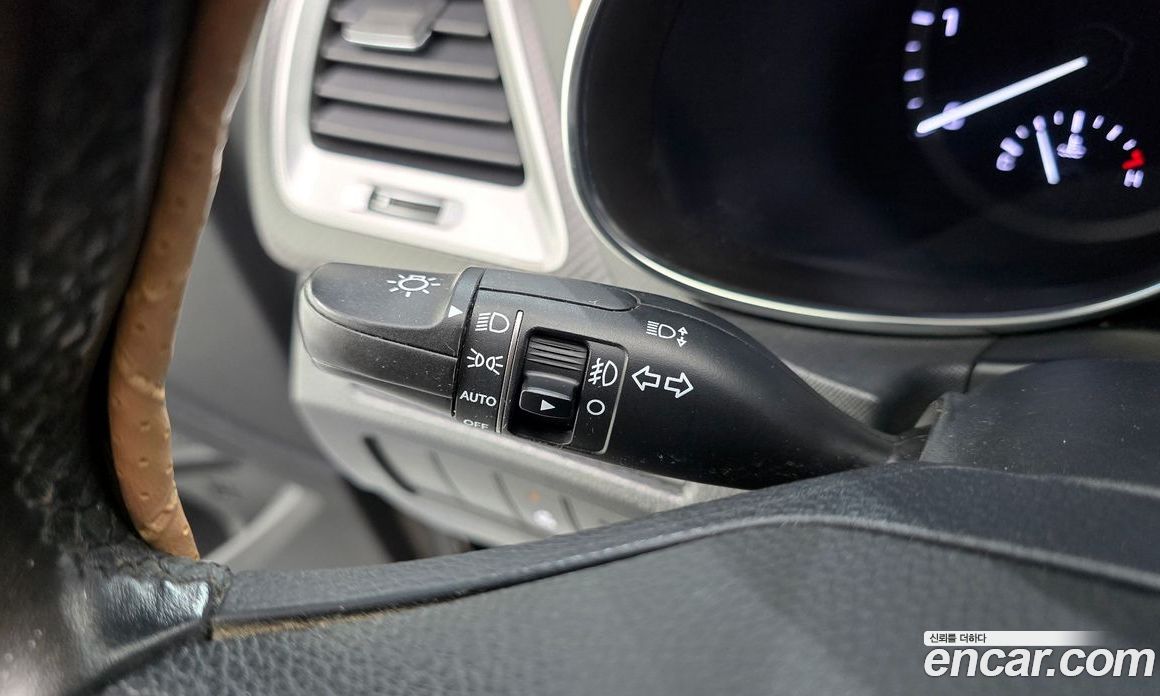 Hyundai Santa Fe The Premium фото 16