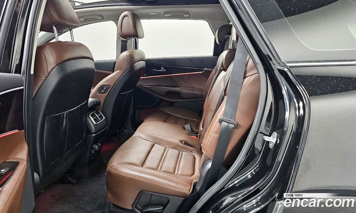 Kia Sorento 3rd Gen фото 11