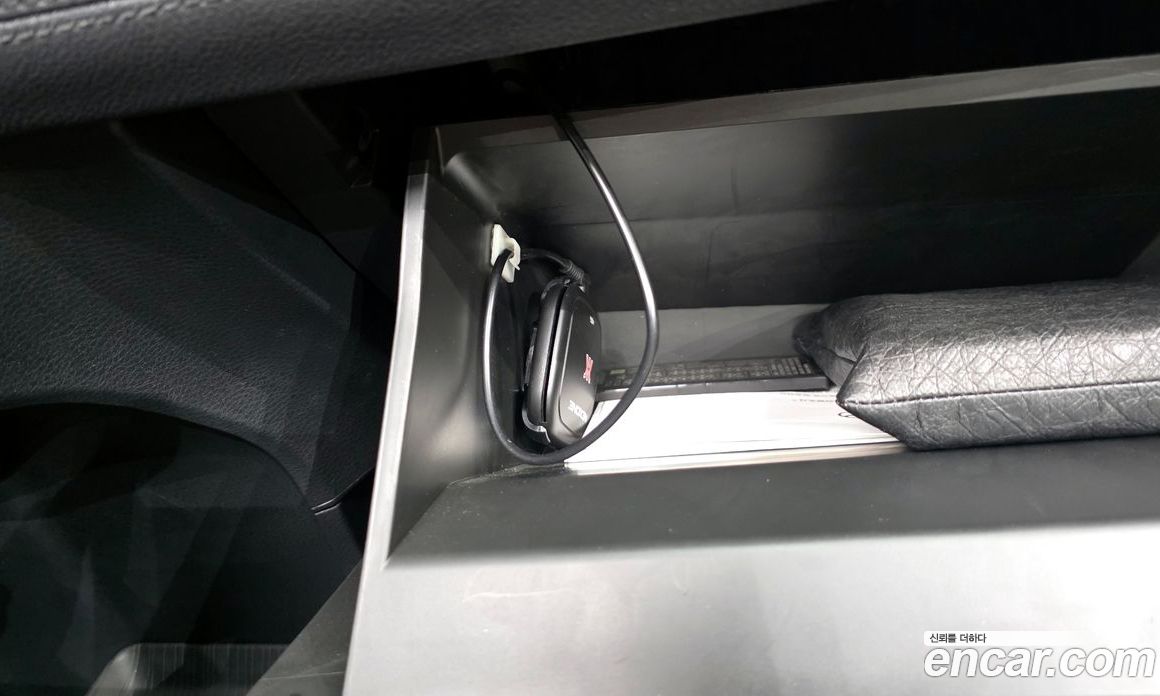 Toyota Sienna 4th Gen фото 30