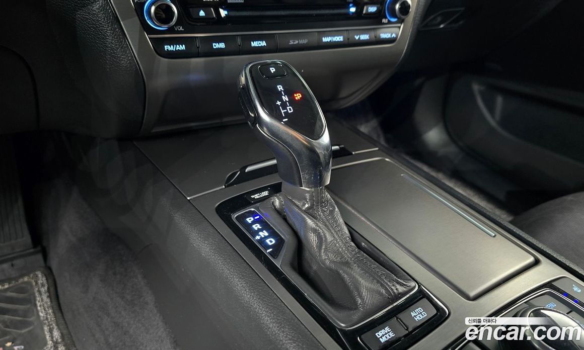 Hyundai Genesis (DH) фото 9