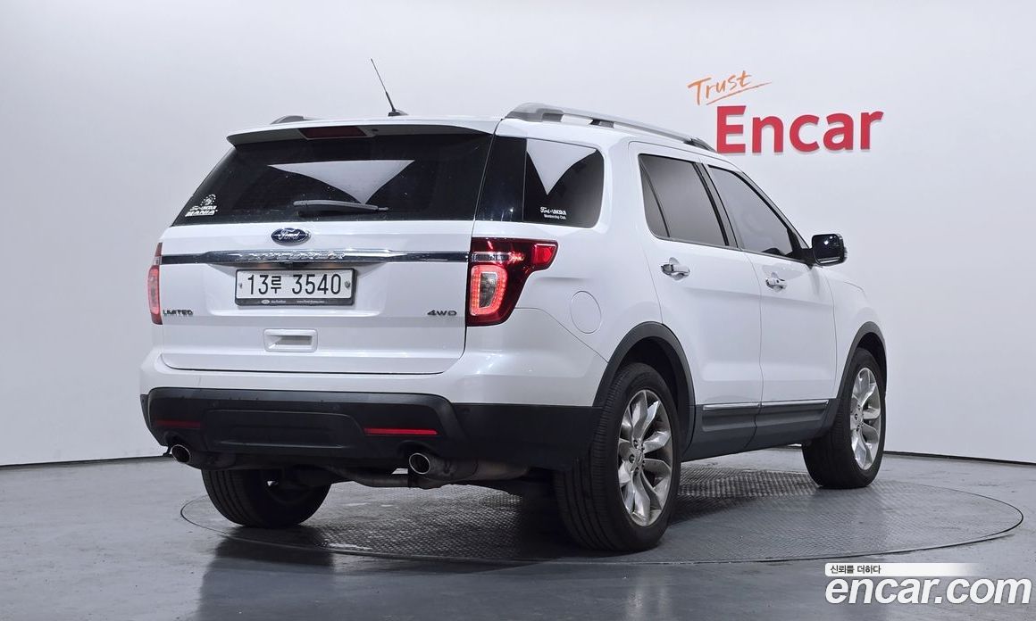 Ford Explorer 5th Gen фото 2