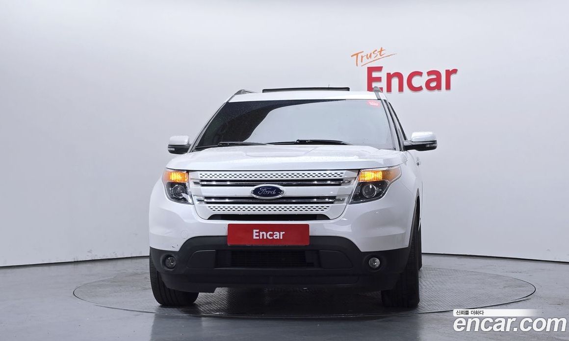 Ford Explorer 5th Gen фото 3