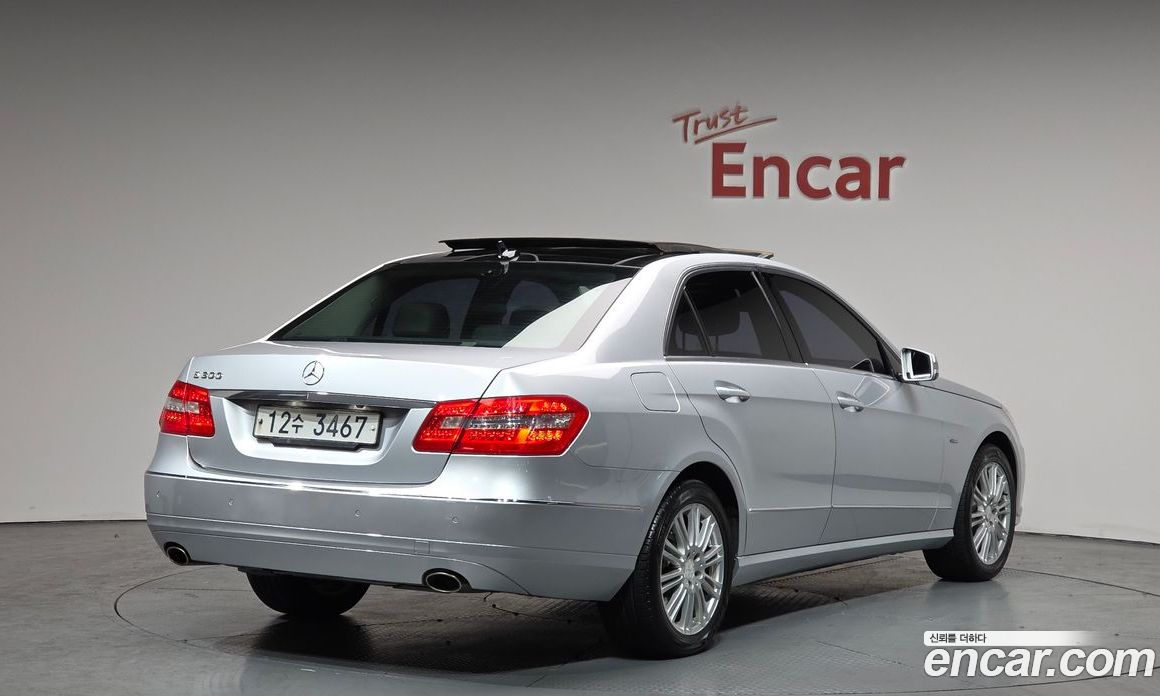 Mercedes-Benz E-Class W212 фото 2