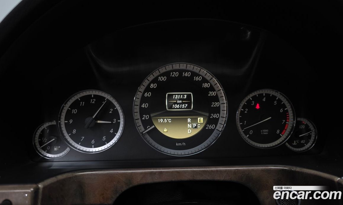 Mercedes-Benz E-Class W212 фото 8