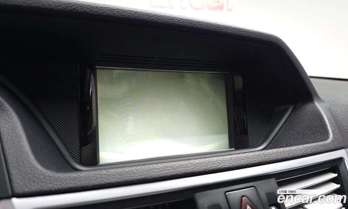 Mercedes-Benz E-Class W212 фото 14