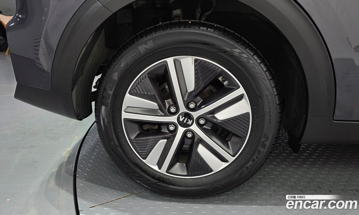 Kia Niro 1st Gen Restyling фото 5