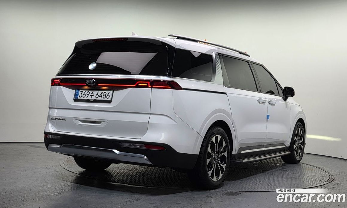 Kia Carnival 4th Gen фото 2