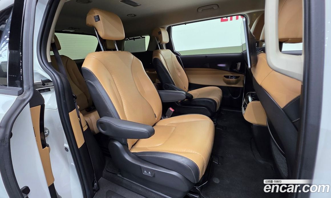 Kia Carnival 4th Gen фото 19