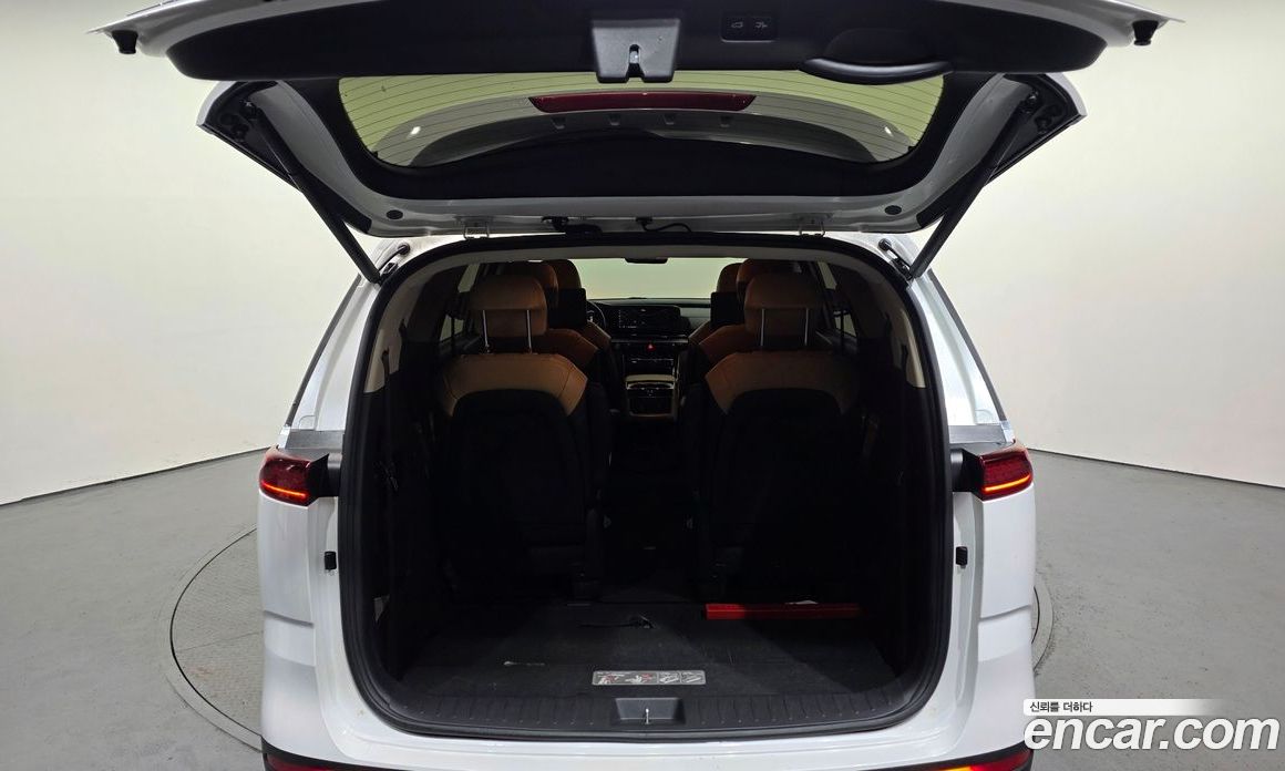 Kia Carnival 4th Gen фото 20