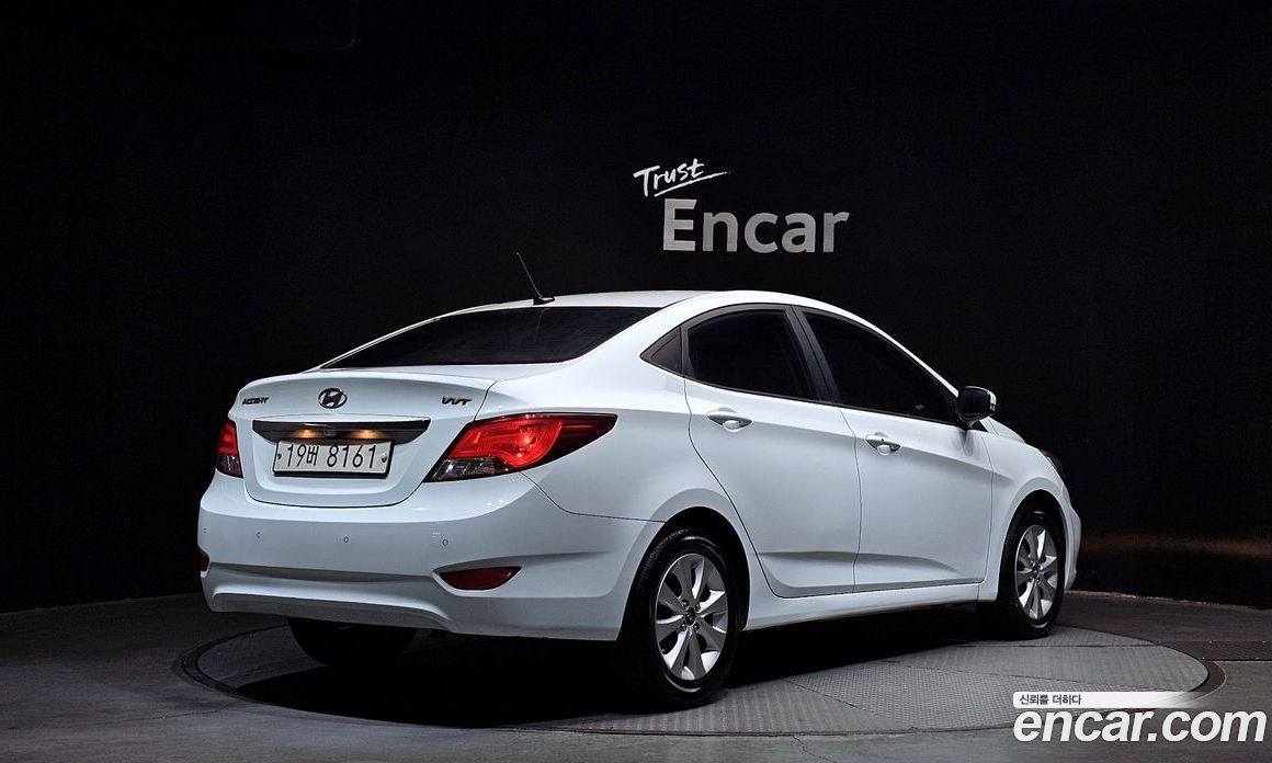 Hyundai Accent (New Type) фото 2
