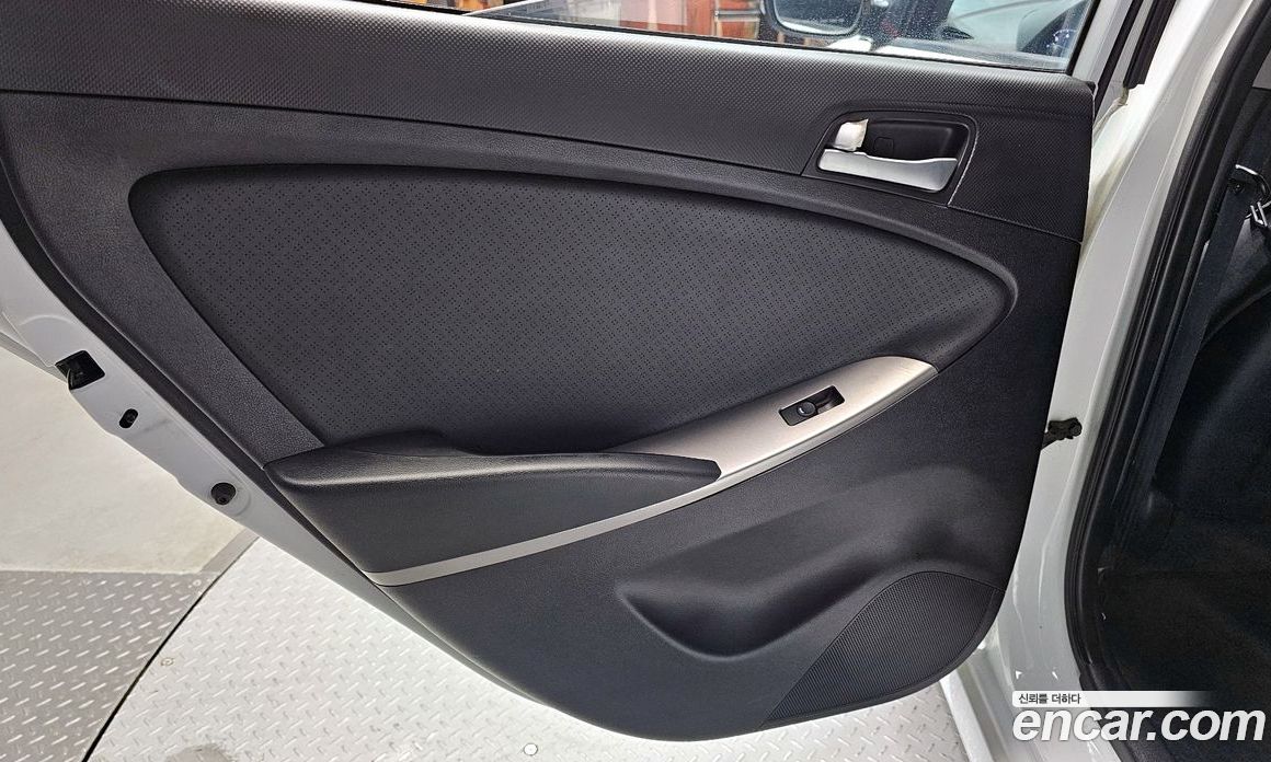 Hyundai Accent (New Type) фото 25