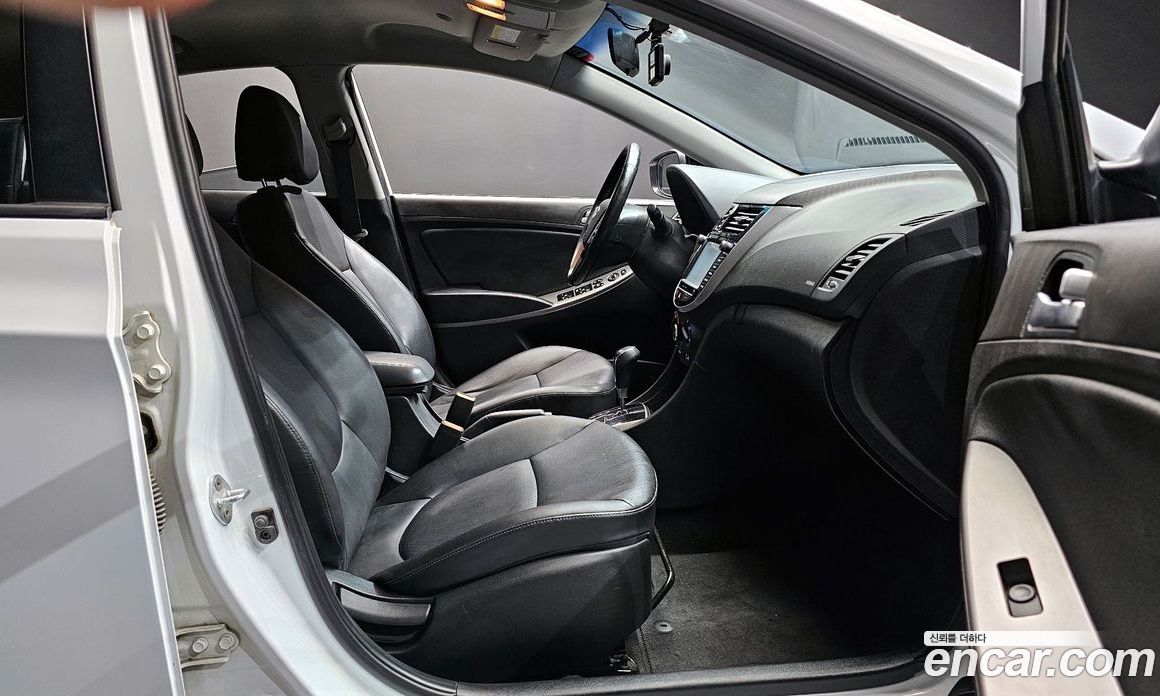 Hyundai Accent (New Type) фото 26