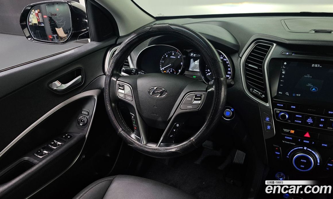 Hyundai Santa Fe The Premium фото 15