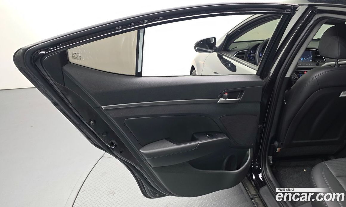 Hyundai Avante (AD) 6th Gen фото 25