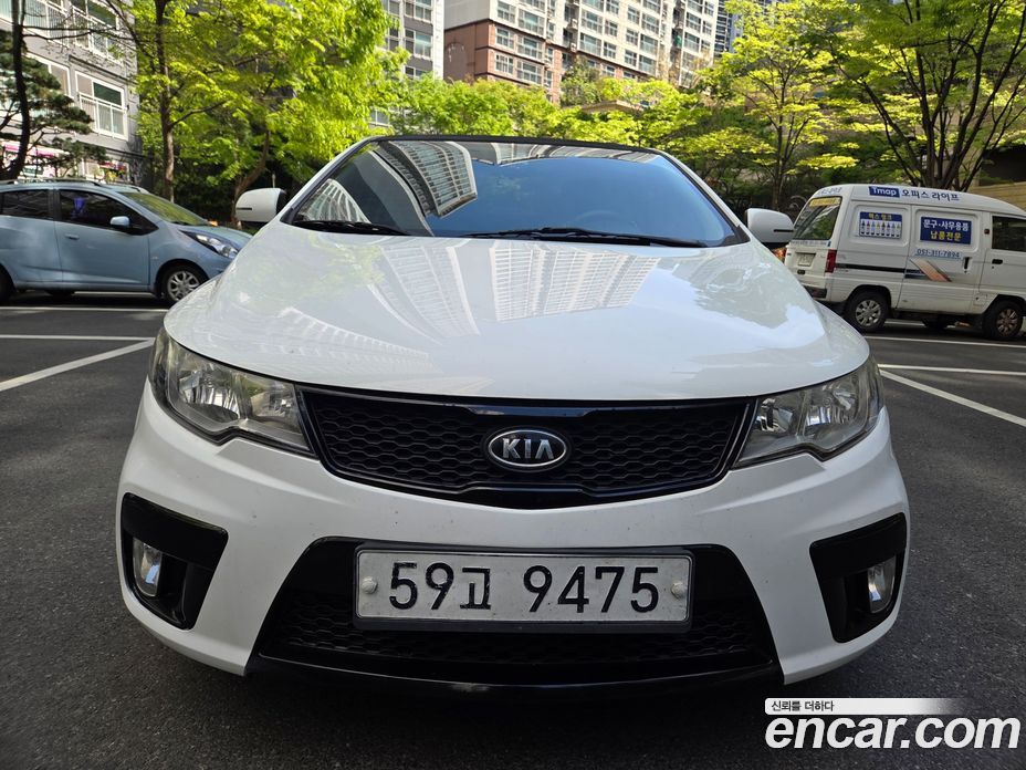 Kia Forte Koup фото 4