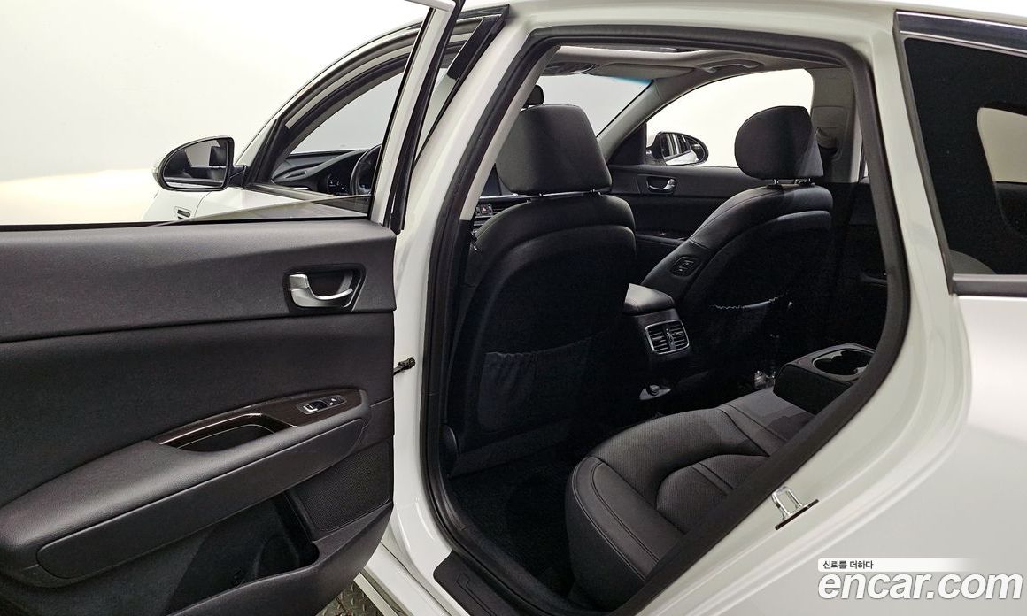 Kia K5 2nd Gen фото 12
