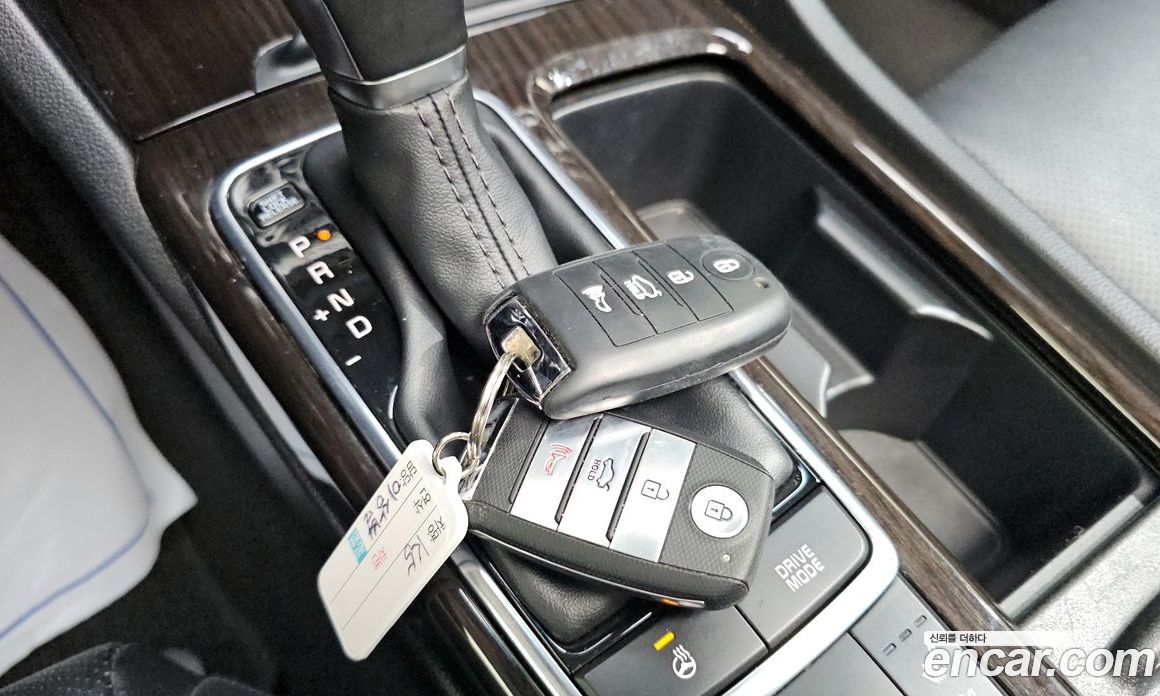 Kia K5 2nd Gen фото 17