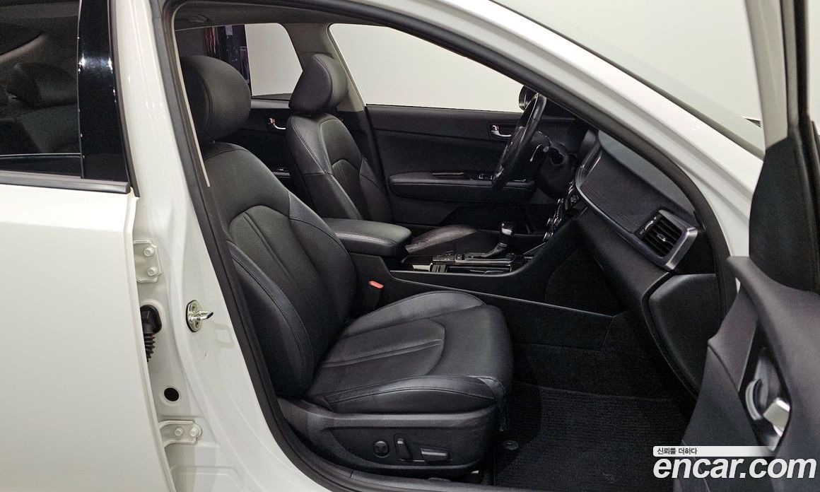 Kia K5 2nd Gen фото 26
