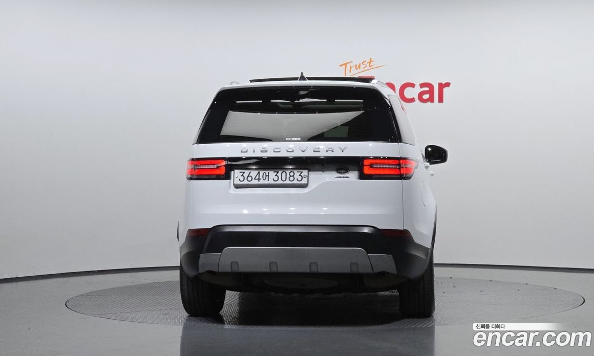 Land Rover Discovery 5 фото 4