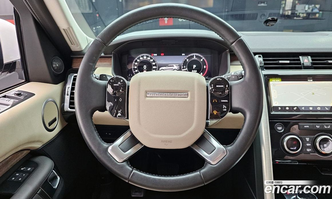 Land Rover Discovery 5 фото 13