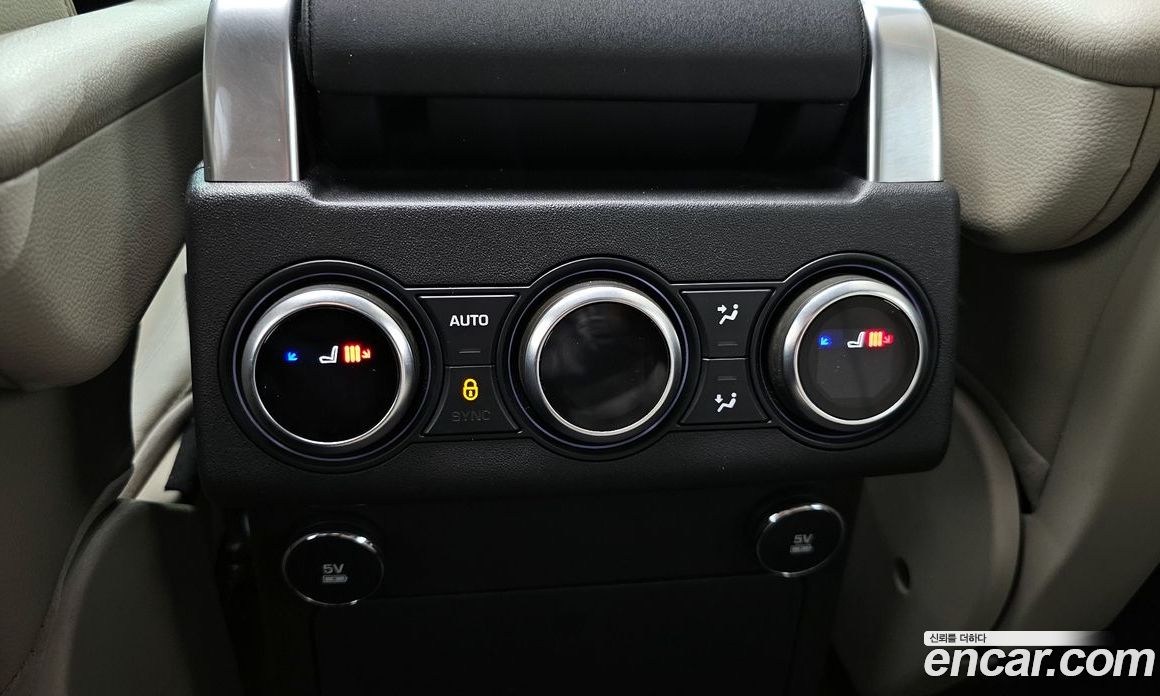 Land Rover Discovery 5 фото 17