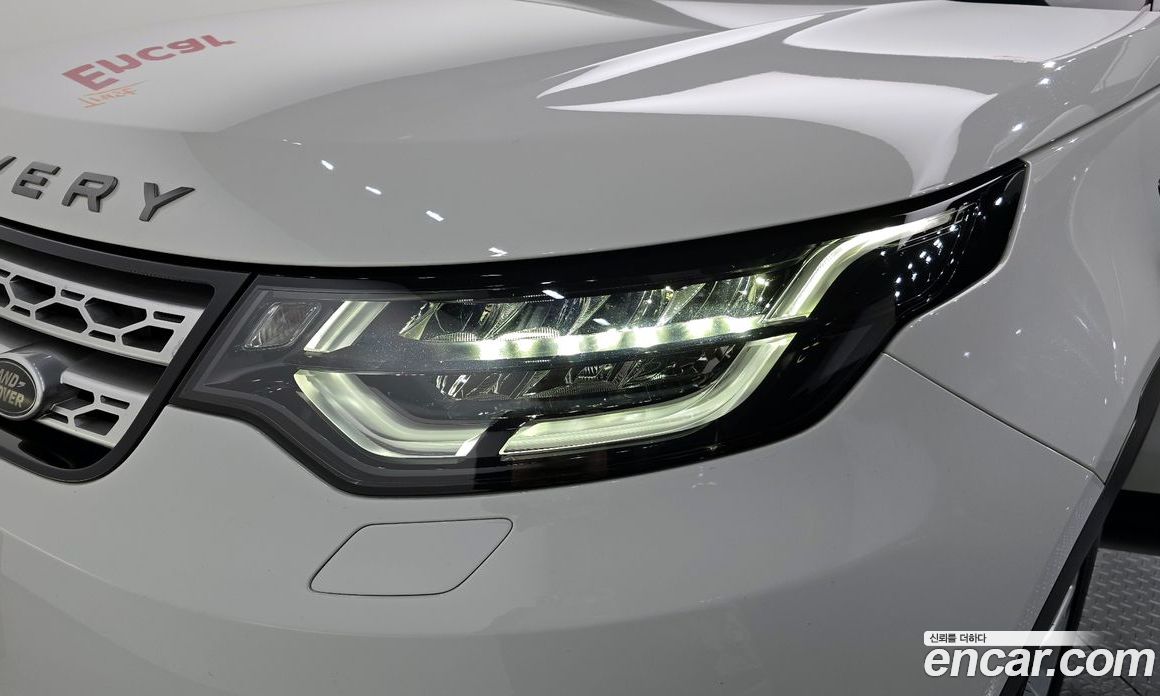 Land Rover Discovery 5 фото 22