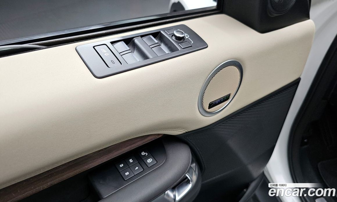 Land Rover Discovery 5 фото 30
