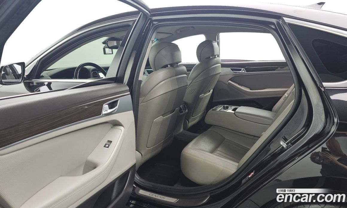 Genesis G80 фото 11