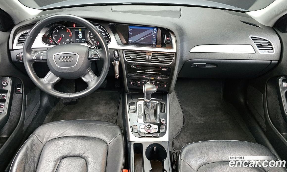 Audi A4 (B8) фото 7