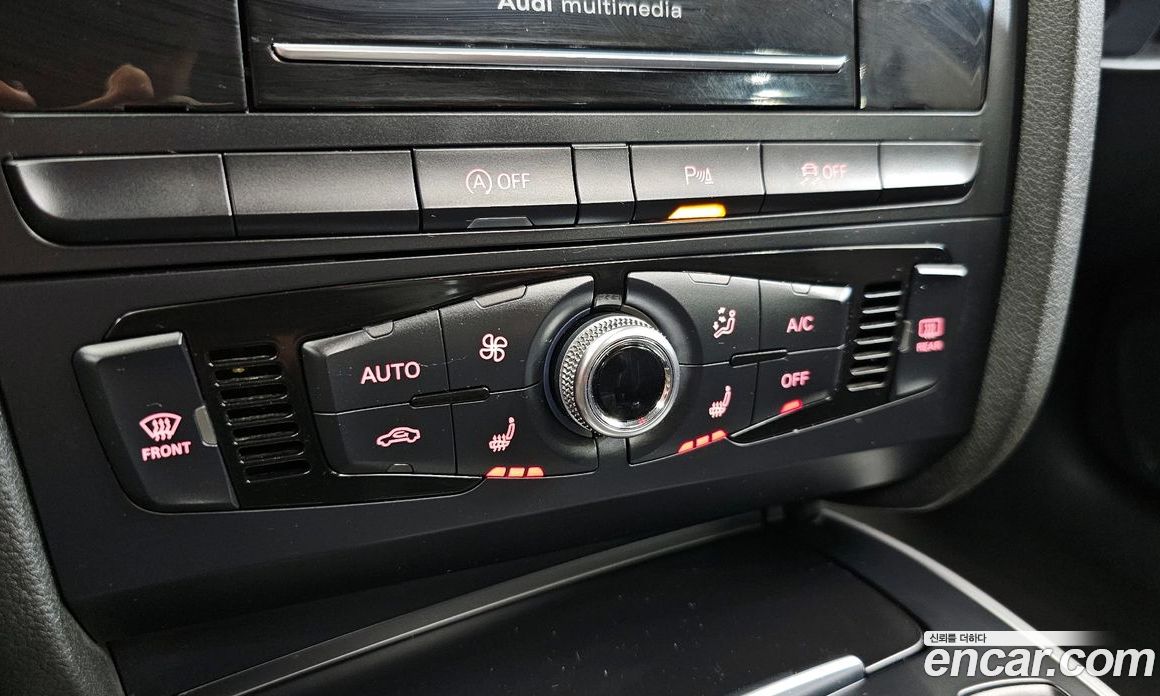 Audi A4 (B8) фото 16