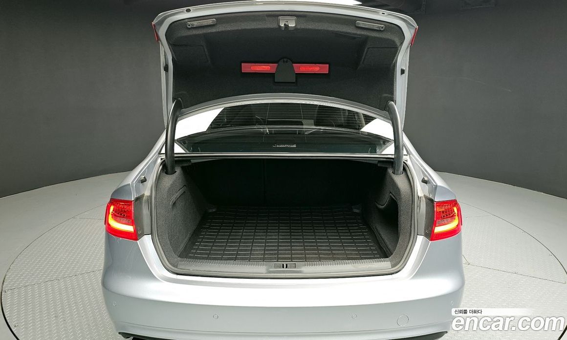 Audi A4 (B8) фото 20