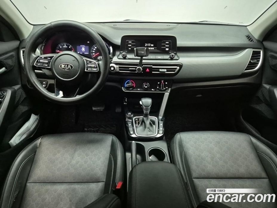 Kia Seltos фото 8