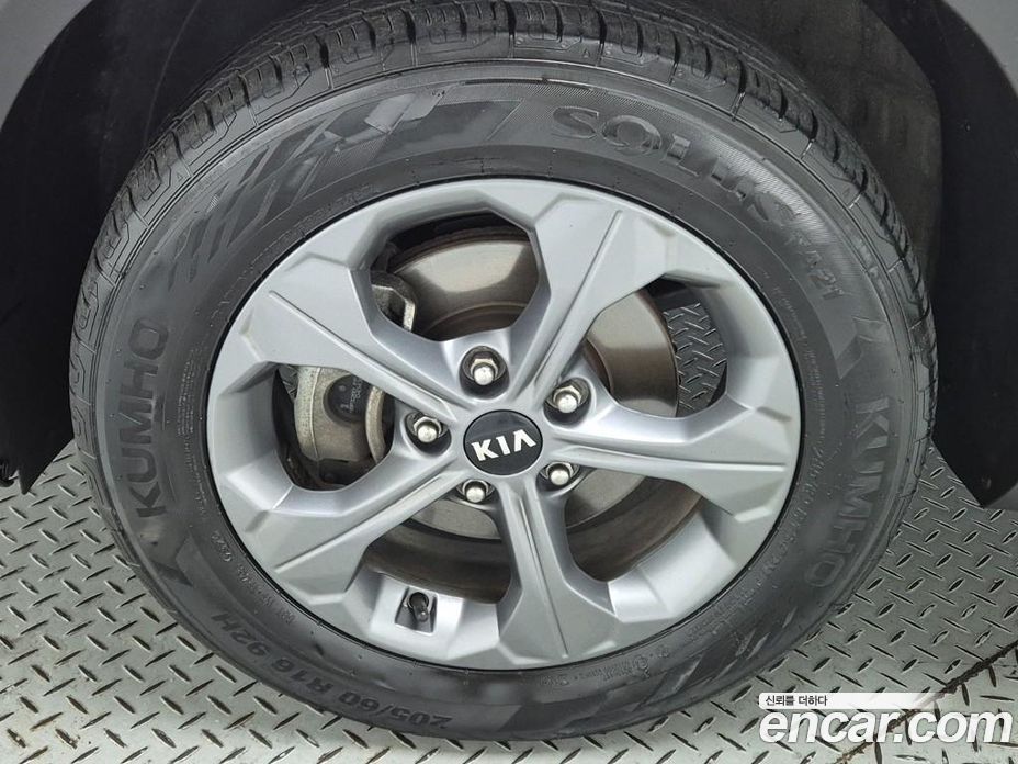 Kia Seltos фото 19