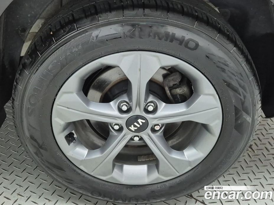 Kia Seltos фото 20