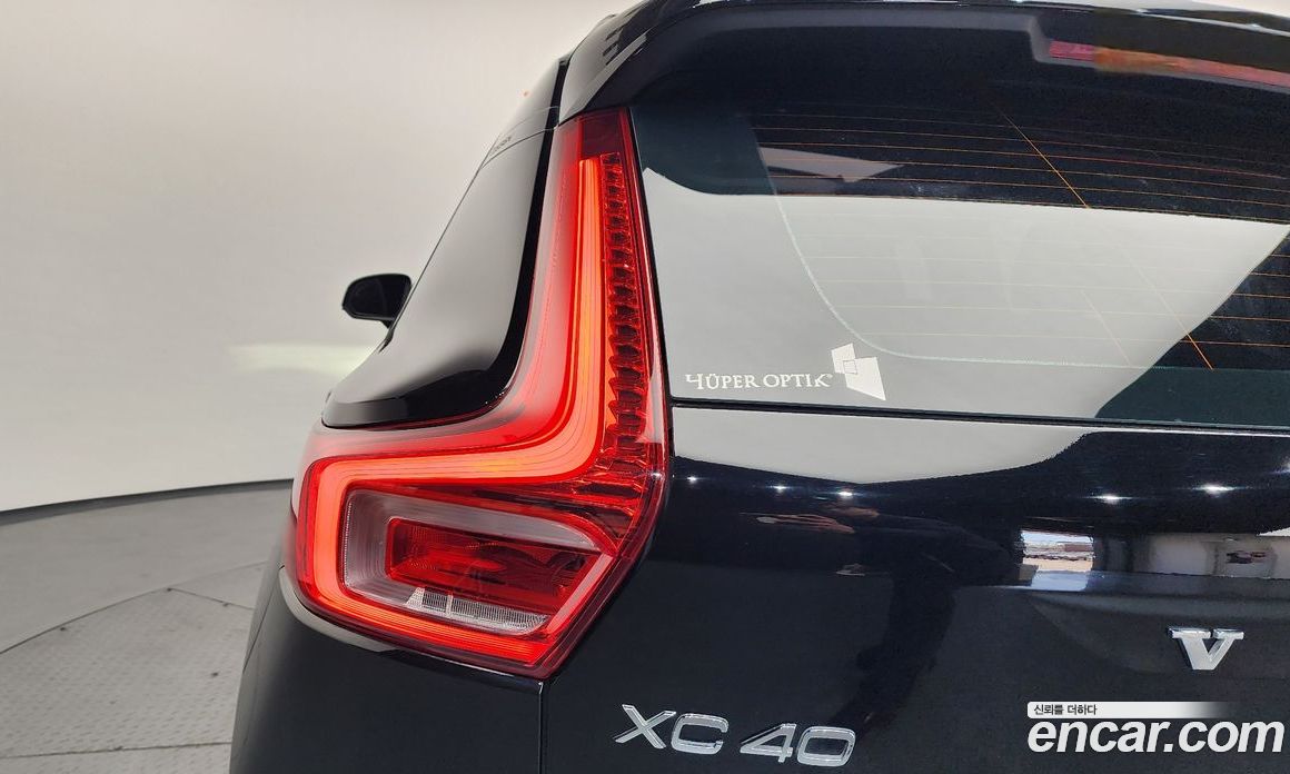 Volvo XC40 фото 23