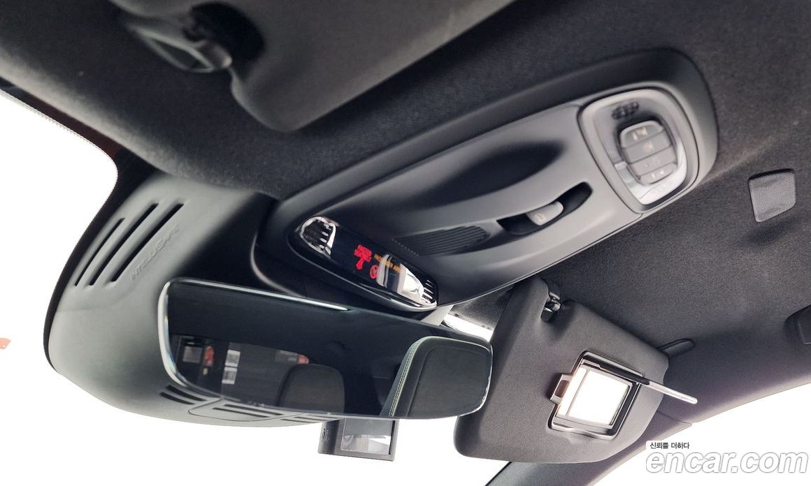 Volvo XC40 фото 27