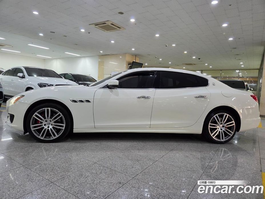Maserati Quattroporte фото 3